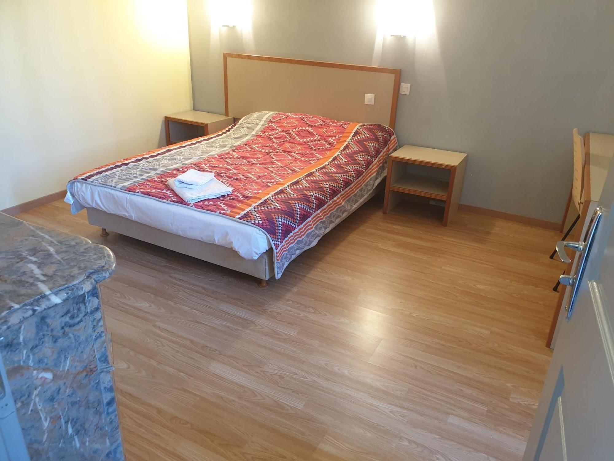 Hotel De La Gare Romans-sur-Isère Pokój zdjęcie