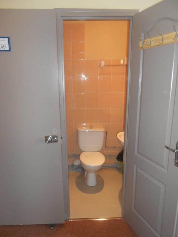 Hotel De La Gare Romans-sur-Isère Pokój zdjęcie